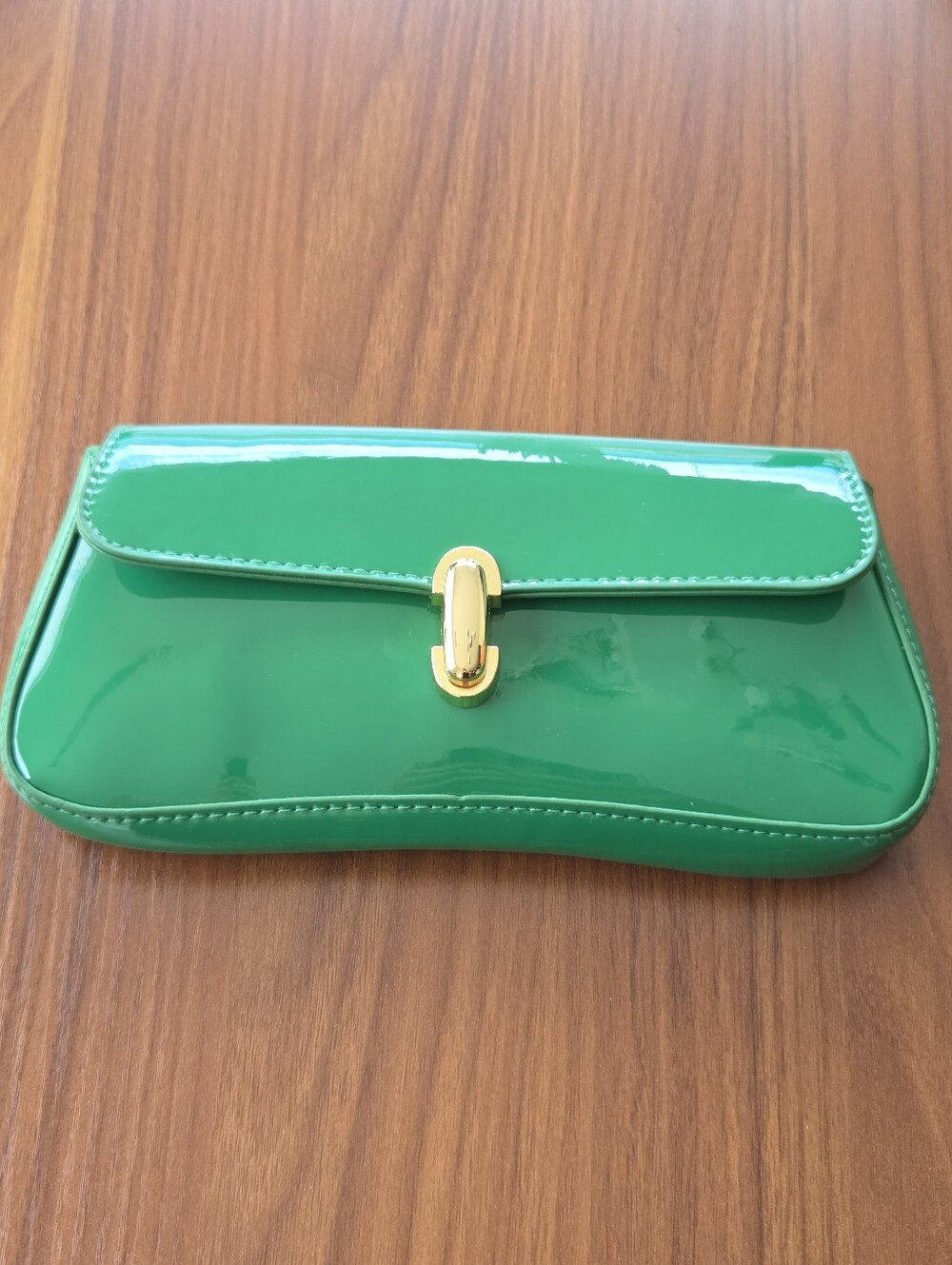 Kelly Green Patent Look Y2K Baguette Shoulder Bag Convertible Clutch Purse